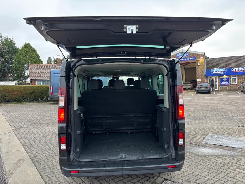 RENAULT TRAFIC