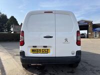 PEUGEOT PARTNER