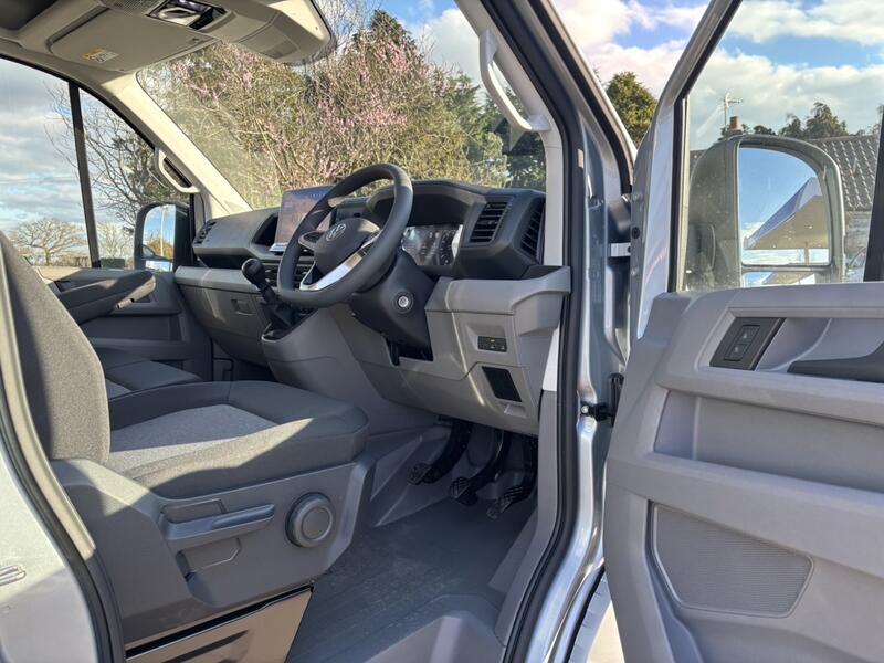 VOLKSWAGEN CRAFTER