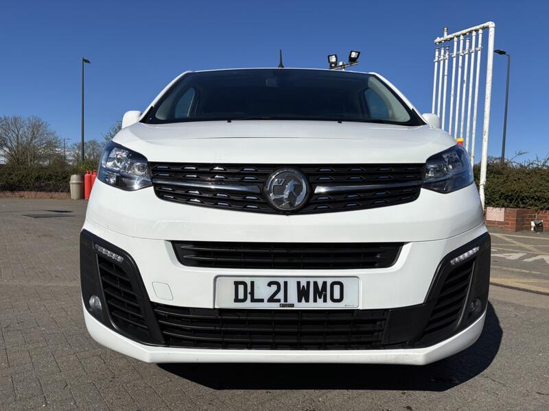VAUXHALL VIVARO